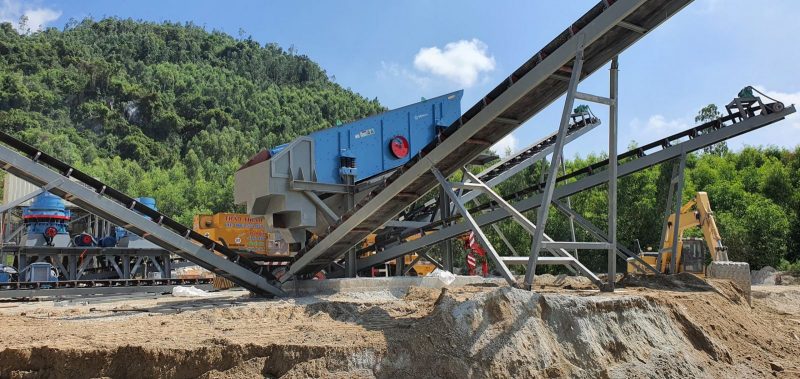 Máy nghiền đá Minh Huy thi công lắp đặt dây chuyền nghiền đá 250 tấn/giờ