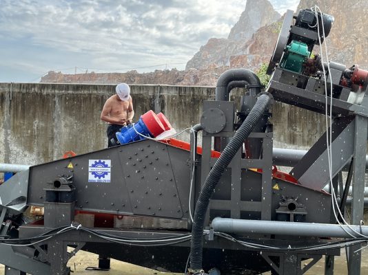 Máy thu hồi cát mịn