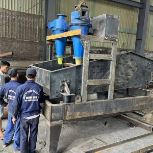 Máy sàng rung tách nước