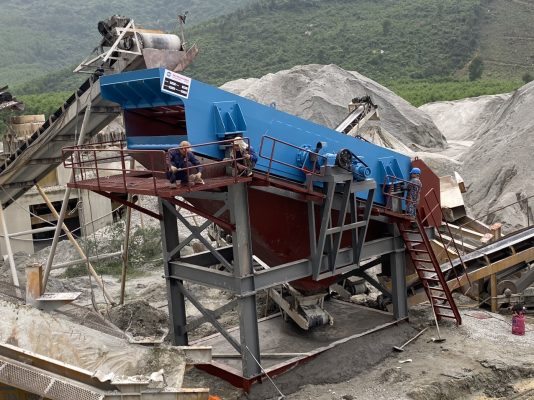 Máy nghiền đá Minh Huy - Bàn giao cặp sàng rung 2400-7500mm