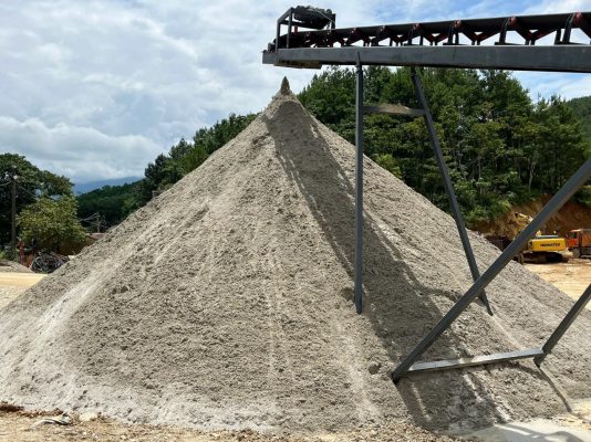 Quy trình sản xuất cát nhân tạo từ đá vôi