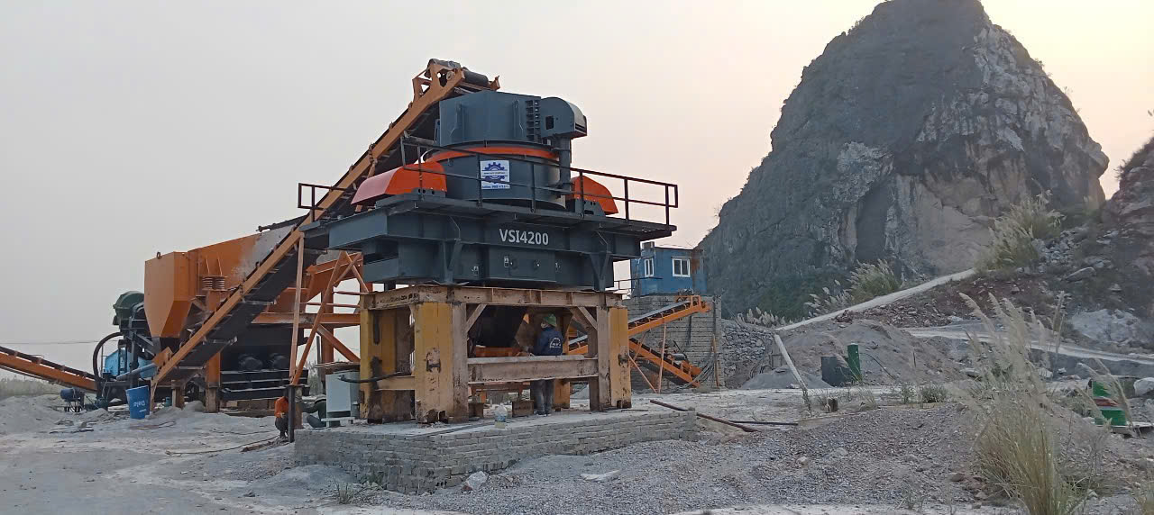 Top 3 máy nghiền đá bán chạy nhất hiện nay [Cập Nhật 2025]